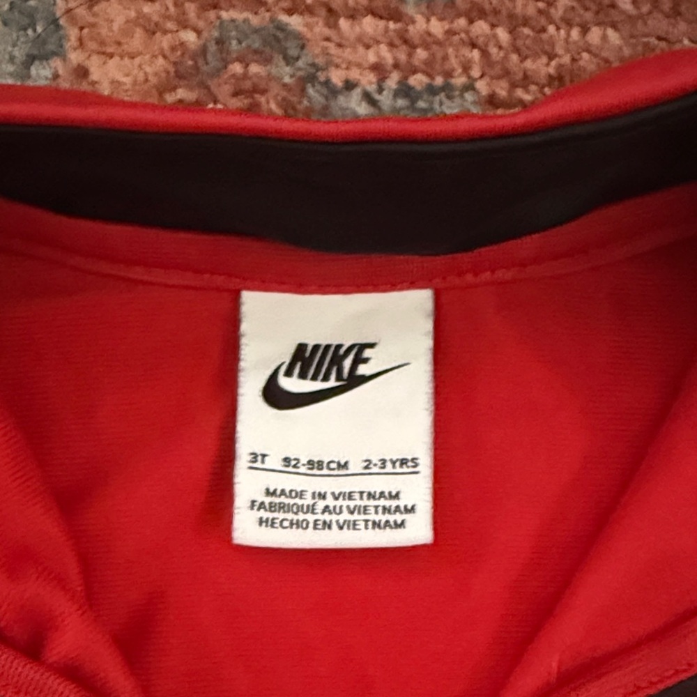 Nike Red and Black Zip-Up Jacket - Picture 2 of 5